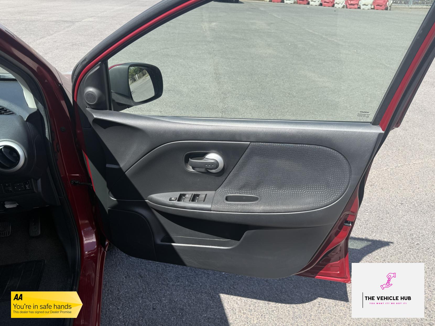 Nissan Note 1.6 16V Tekna Hatchback 5dr Petrol Manual Euro 5 (110 ps)