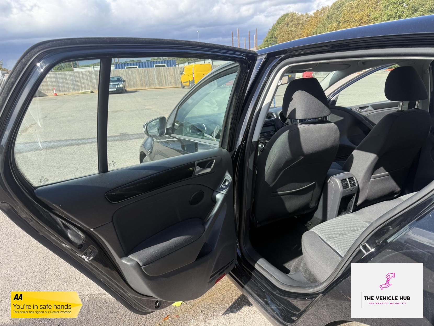 Volkswagen Golf 1.6 TDI BlueMotion Tech SE Hatchback 5dr Diesel Manual Euro 5 (s/s) (105 ps)