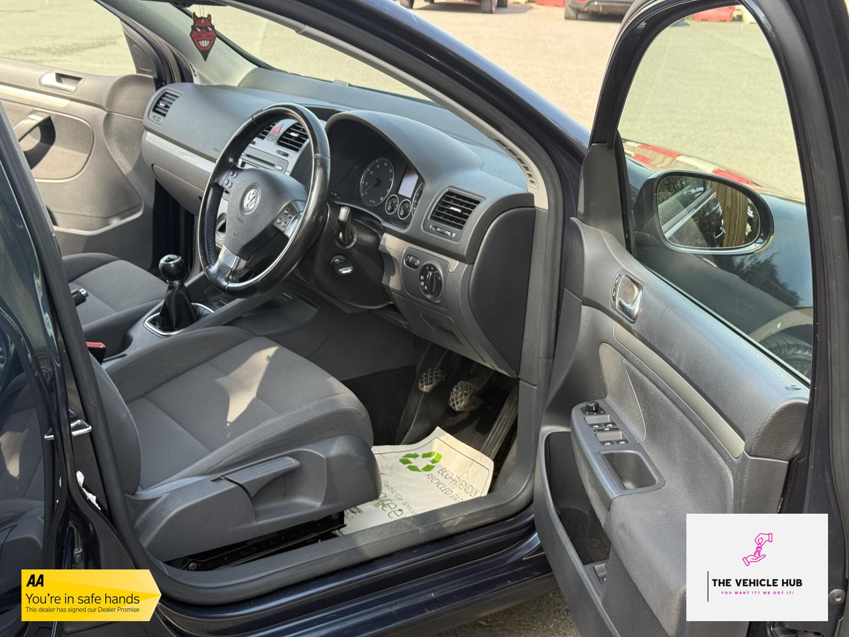 Volkswagen Golf 1.6 FSI Match Hatchback 5dr Petrol Manual (159 g/km, 113 bhp)