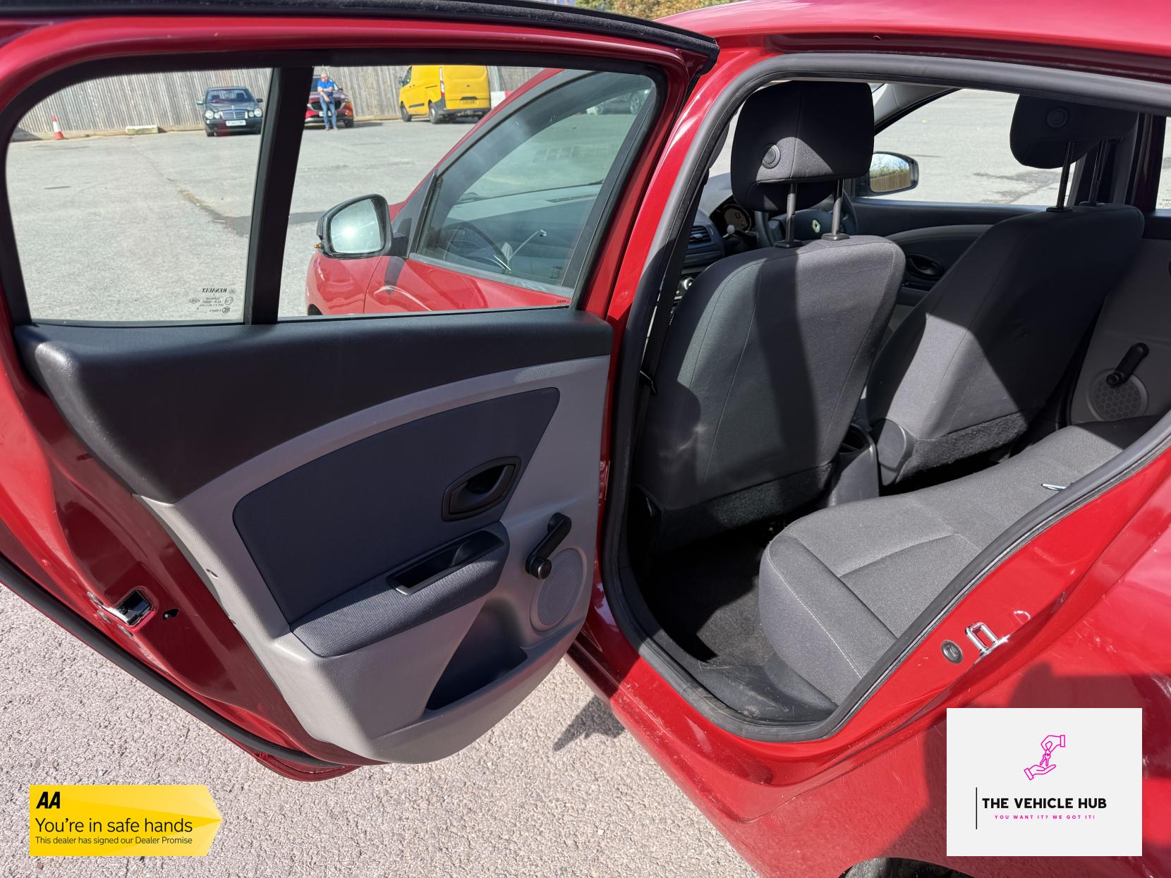 Renault Megane 1.6 16V Generation Hatchback 5dr Petrol Manual Euro 5 (100 ps)