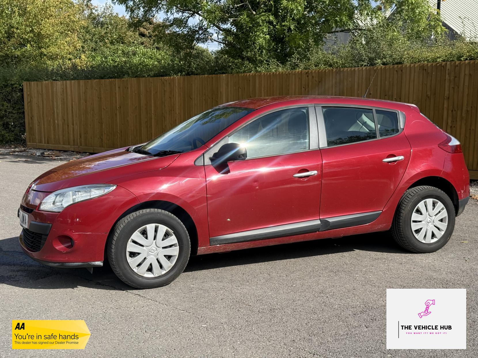 Renault Megane 1.6 16V Generation Hatchback 5dr Petrol Manual Euro 5 (100 ps)