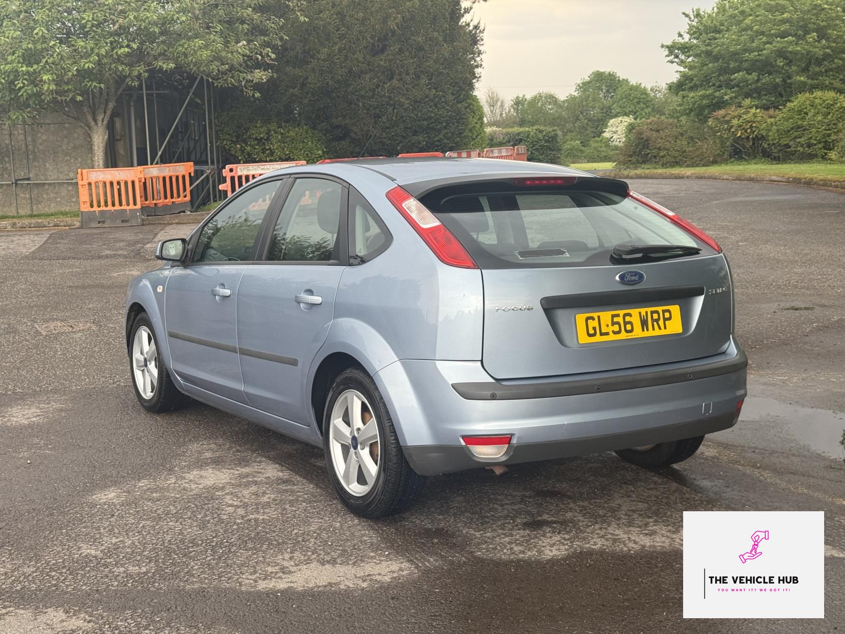 Ford Focus 1.6 Zetec Climate Hatchback 5dr Petrol Automatic (184 g/km, 99 bhp)