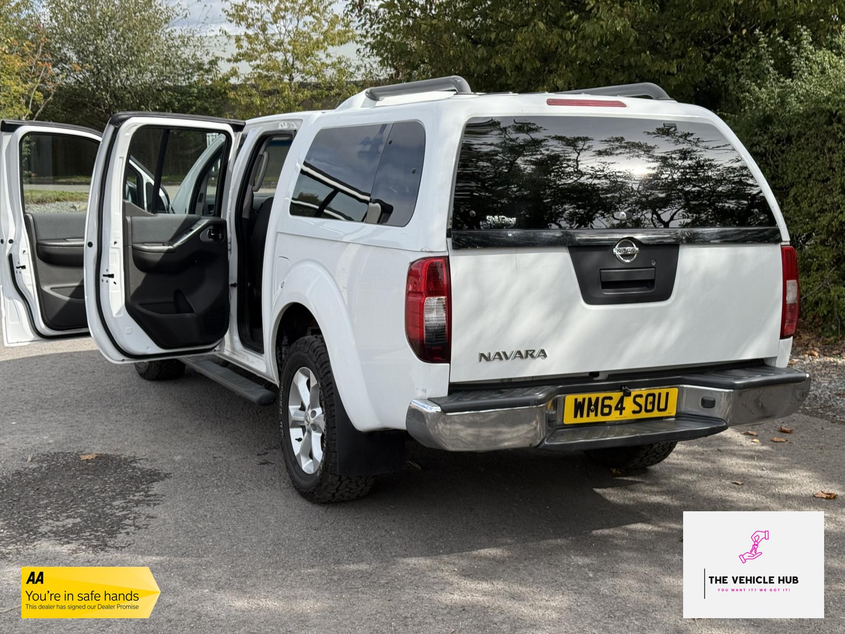 Nissan Navara 2.5 dCi Acenta Pickup Double Cab 4dr Diesel Manual 4WD Euro 5 (190 ps)