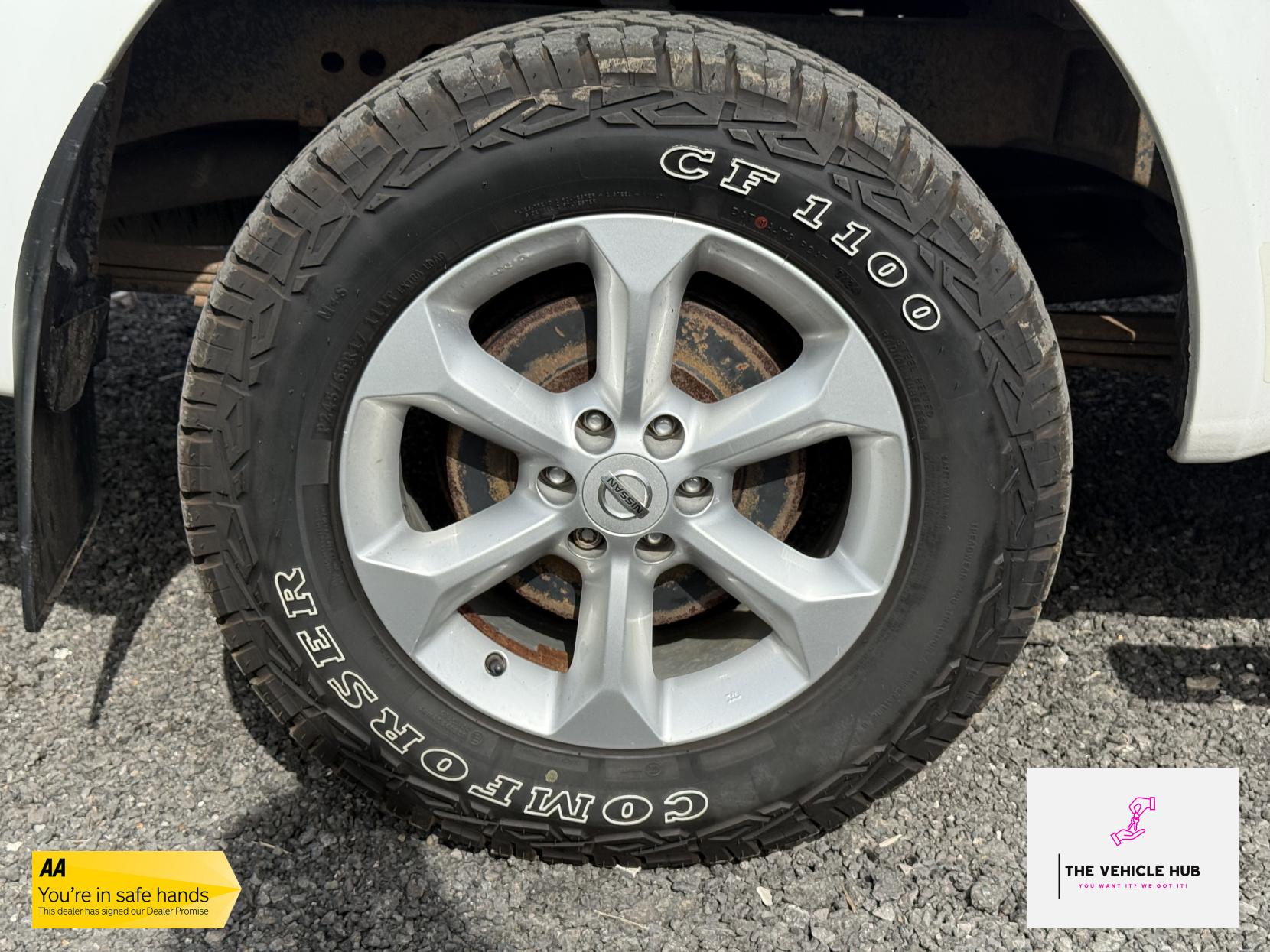 Nissan Navara 2.5 dCi Acenta Pickup Double Cab 4dr Diesel Manual 4WD Euro 5 (190 ps)
