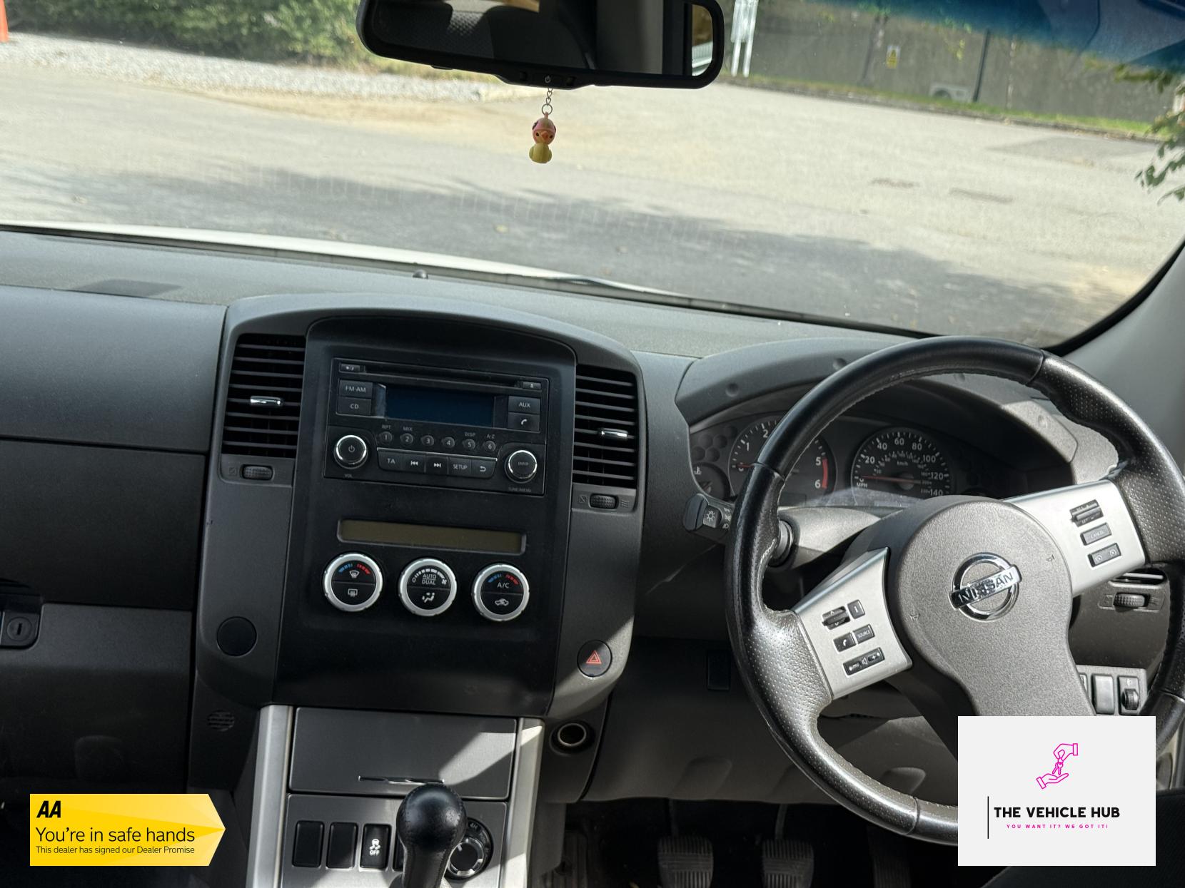 Nissan Navara 2.5 dCi Acenta Pickup Double Cab 4dr Diesel Manual 4WD Euro 5 (190 ps)