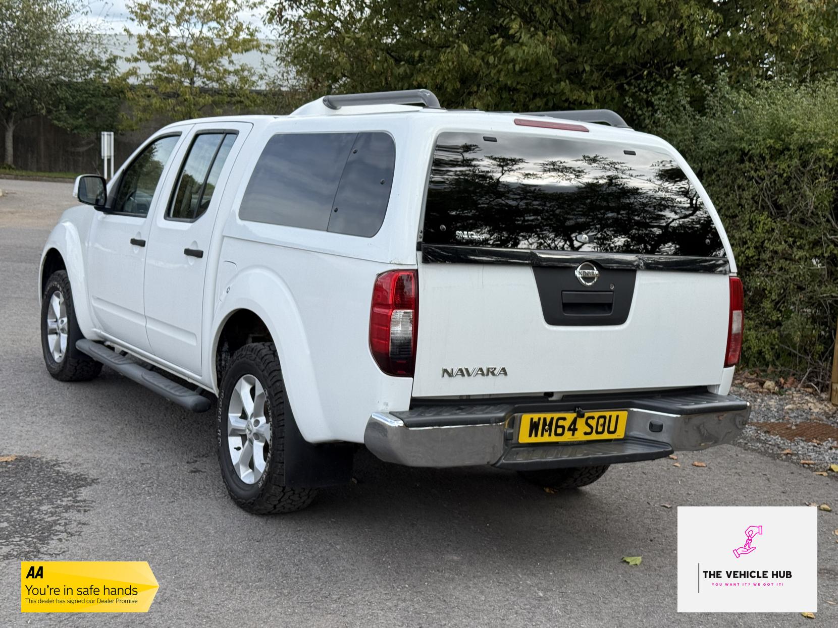 Nissan Navara 2.5 dCi Acenta Pickup Double Cab 4dr Diesel Manual 4WD Euro 5 (190 ps)