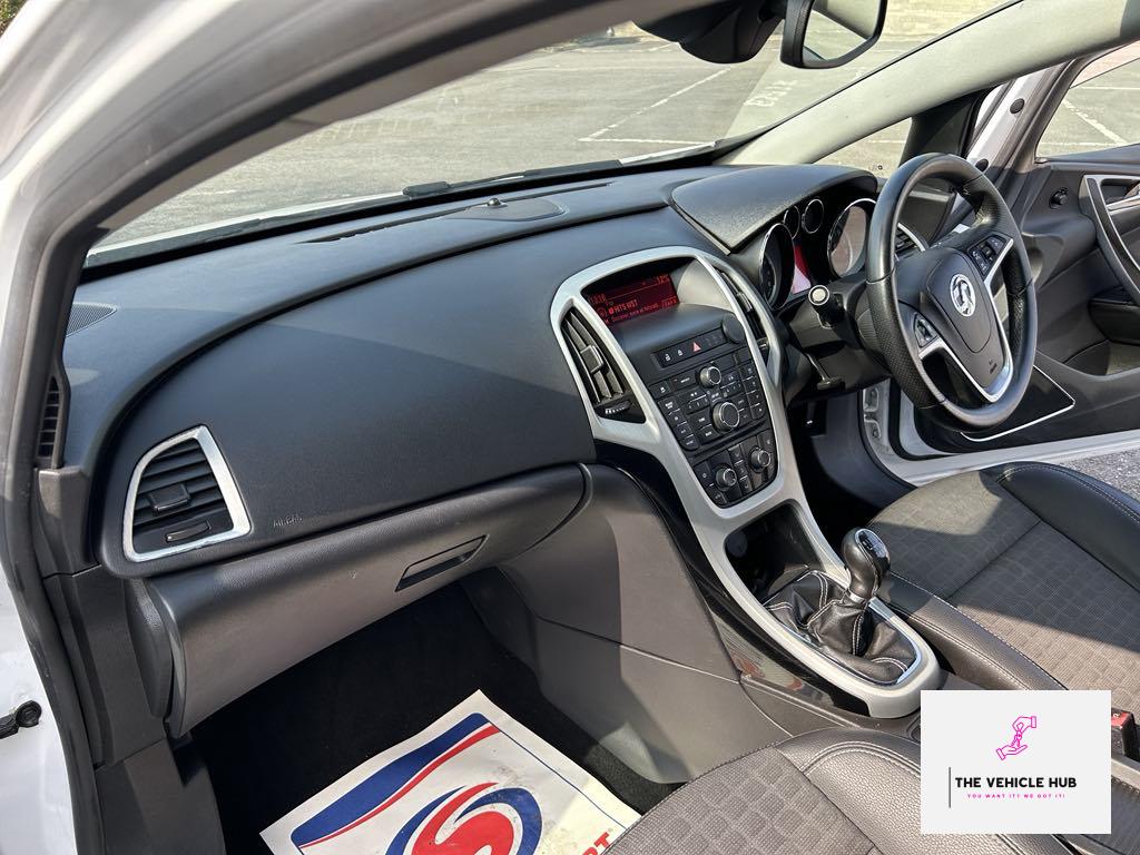 Vauxhall Astra GTC 1.4 SRi Coupe (2011 - 2018)