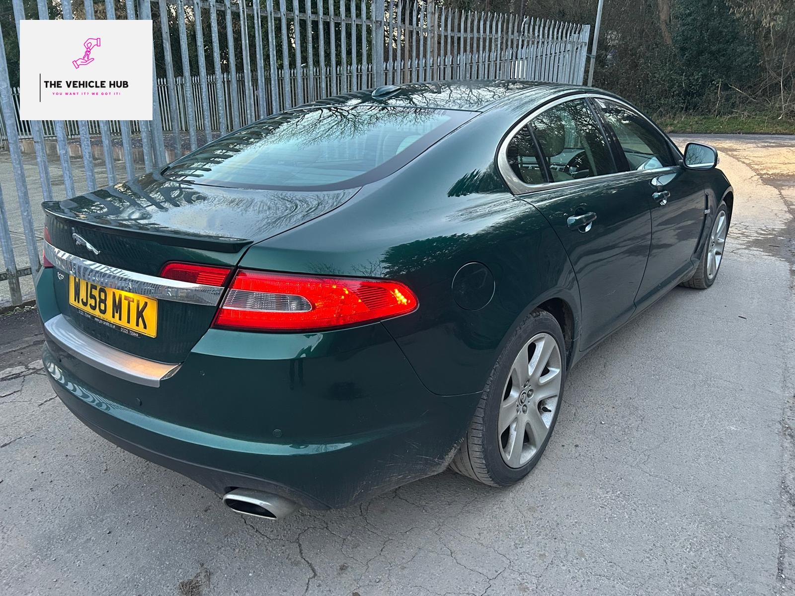 Jaguar XF 2.7d V6 Premium Luxury Saloon 4dr Diesel Auto Euro 4 (207 ps)