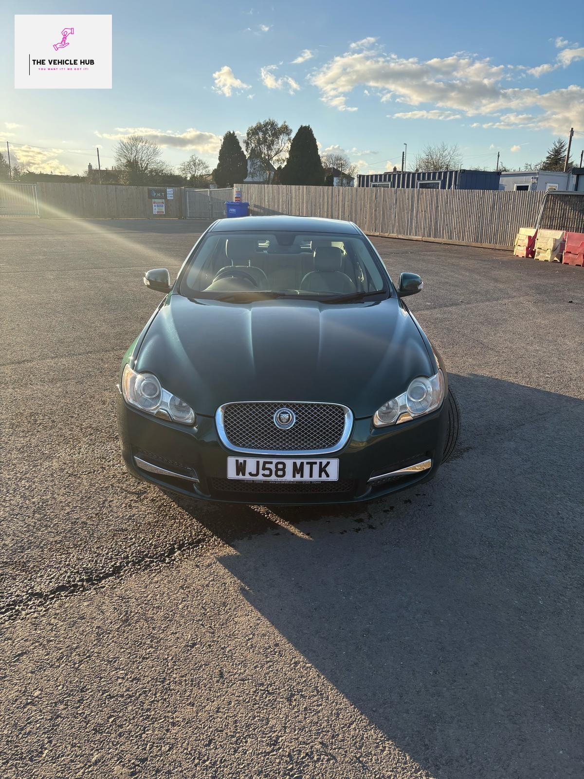 Jaguar XF 2.7d V6 Premium Luxury Saloon 4dr Diesel Auto Euro 4 (207 ps)