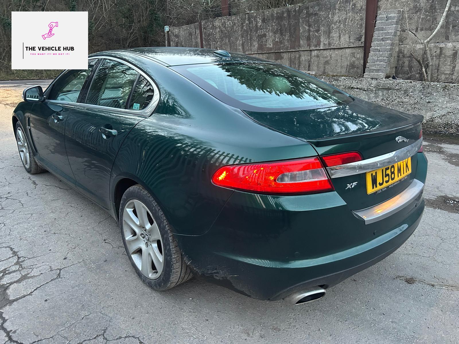 Jaguar XF 2.7d V6 Premium Luxury Saloon 4dr Diesel Auto Euro 4 (207 ps)
