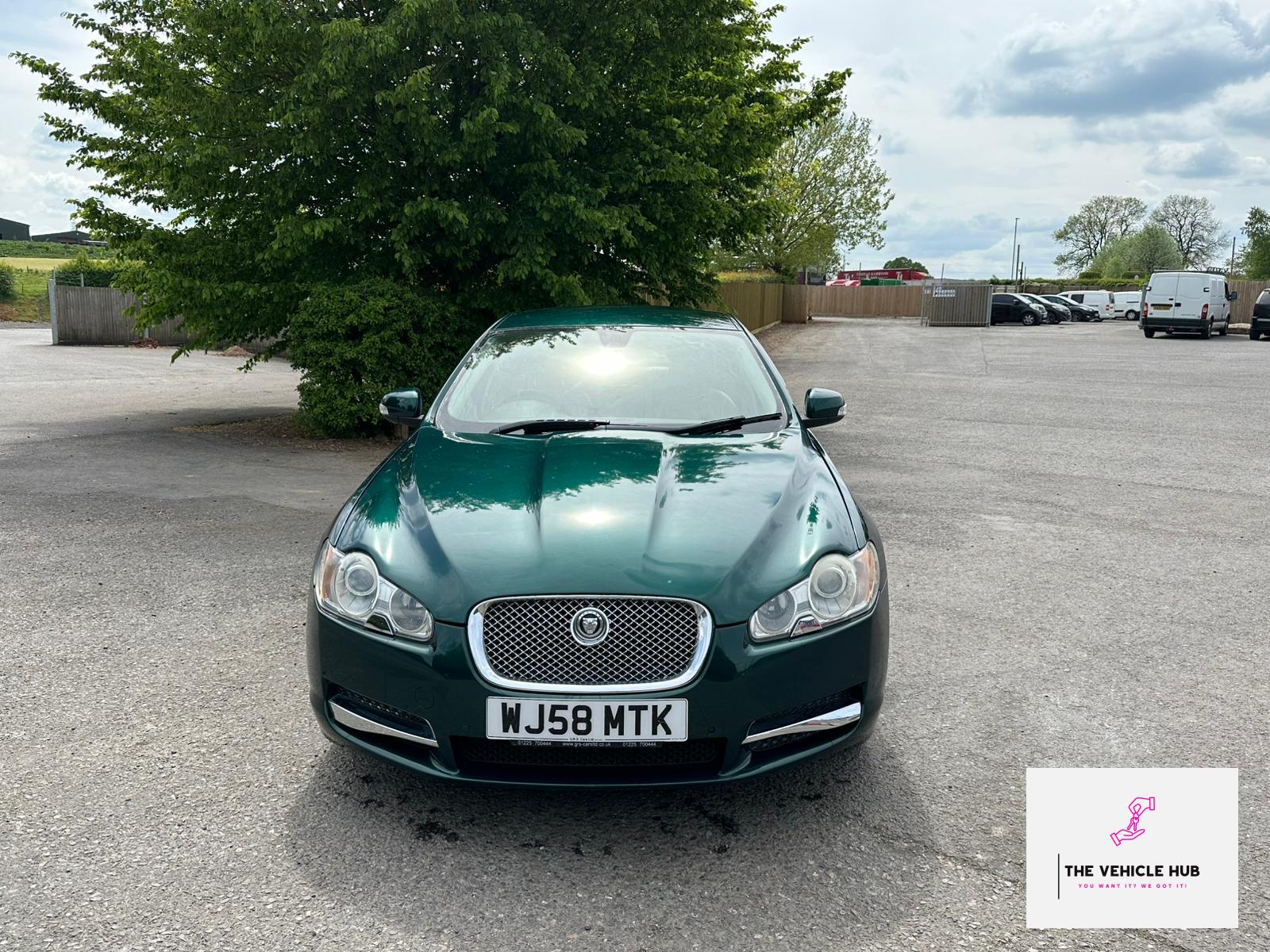 Jaguar XF 2.7d V6 Premium Luxury Saloon 4dr Diesel Auto Euro 4 (207 ps)
