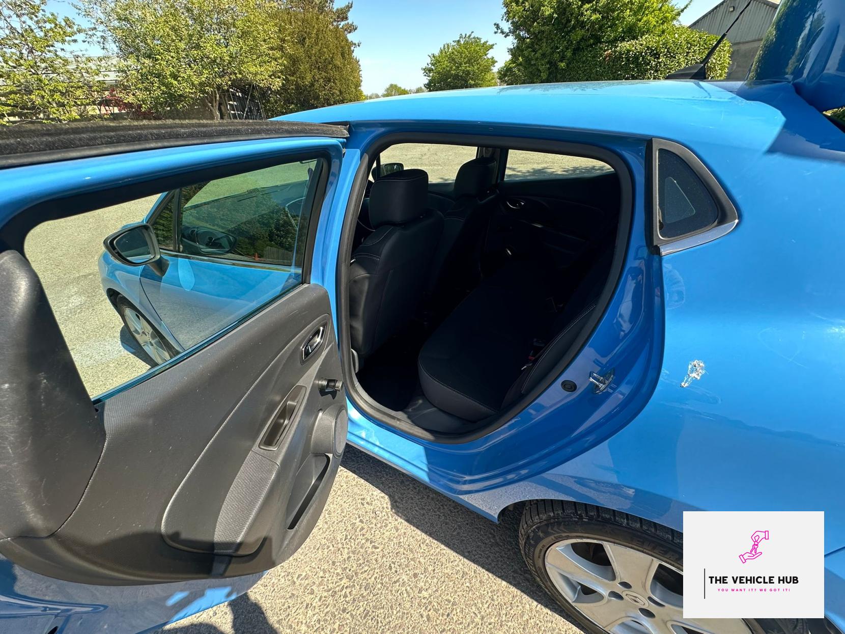 Renault Clio 1.2 16V Dynamique MediaNav Hatchback 5dr Petrol Manual Euro 5 (75 ps)