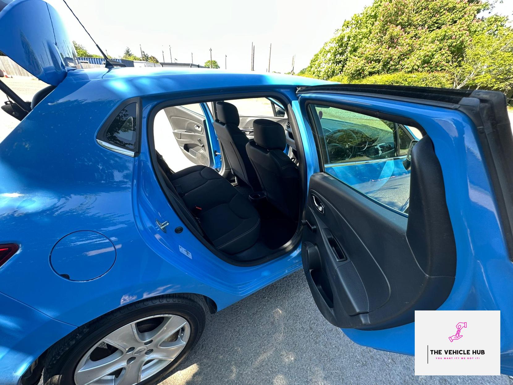 Renault Clio 1.2 16V Dynamique MediaNav Hatchback 5dr Petrol Manual Euro 5 (75 ps)