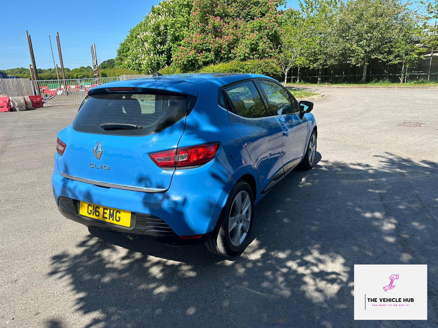 Renault Clio 1.2 16V Dynamique MediaNav Hatchback 5dr Petrol Manual Euro 5 (75 ps)