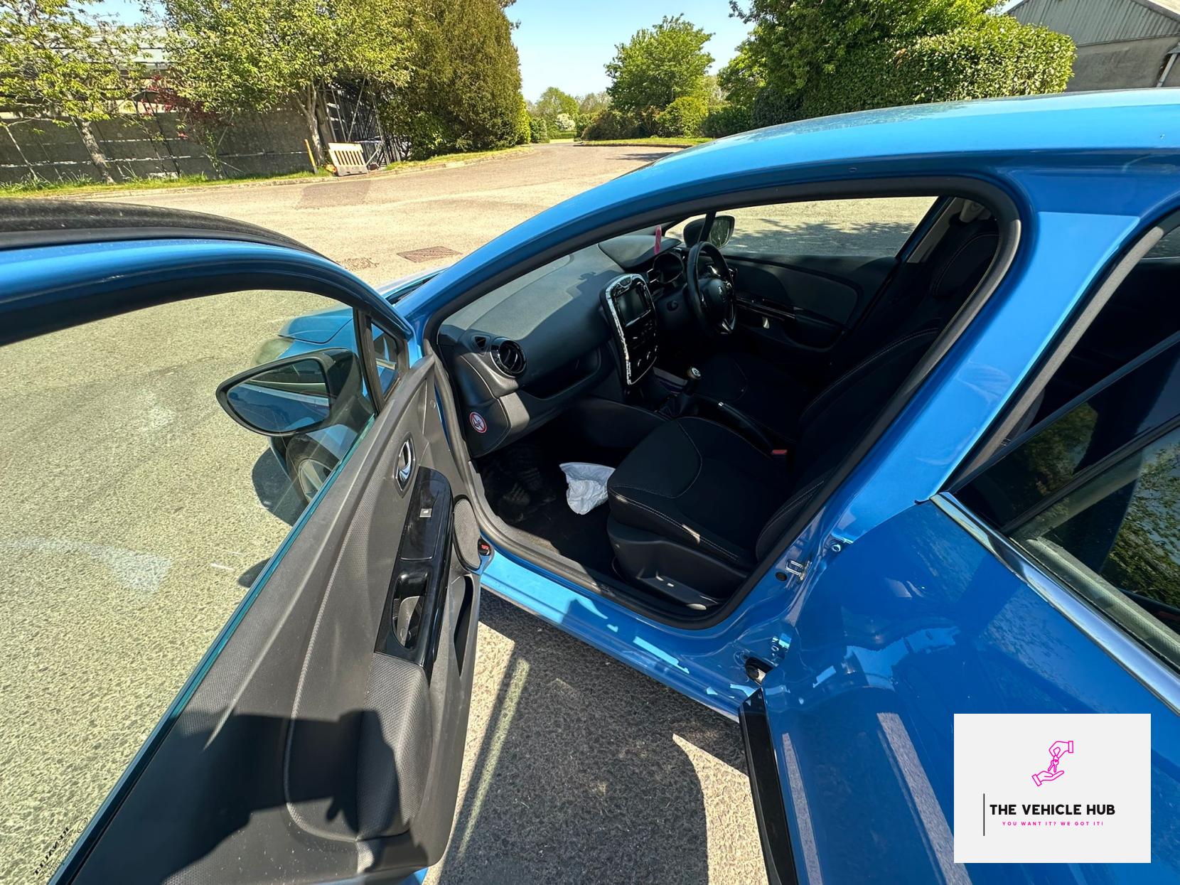 Renault Clio 1.2 16V Dynamique MediaNav Hatchback 5dr Petrol Manual Euro 5 (75 ps)