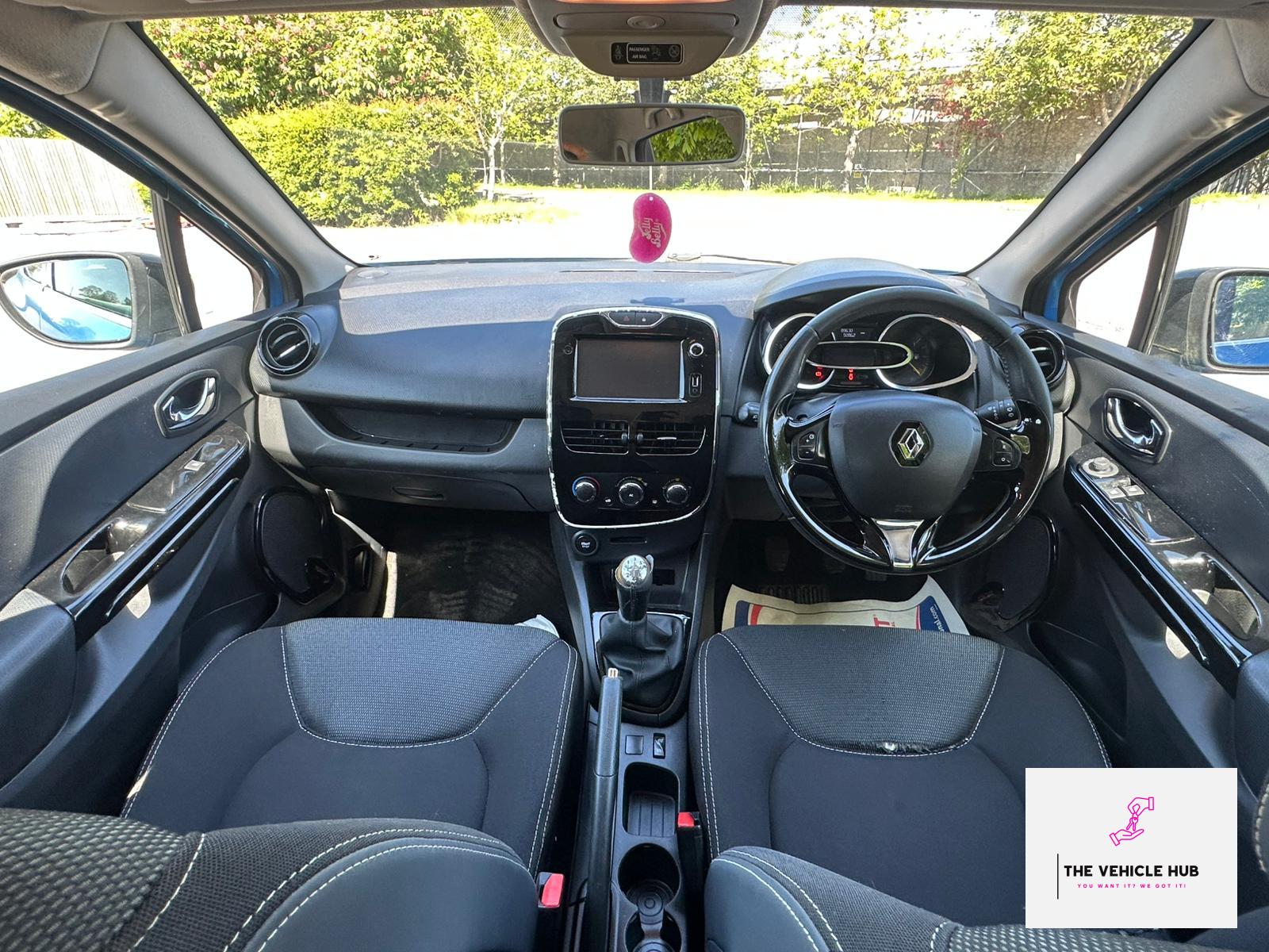 Renault Clio 1.2 16V Dynamique MediaNav Hatchback 5dr Petrol Manual Euro 5 (75 ps)