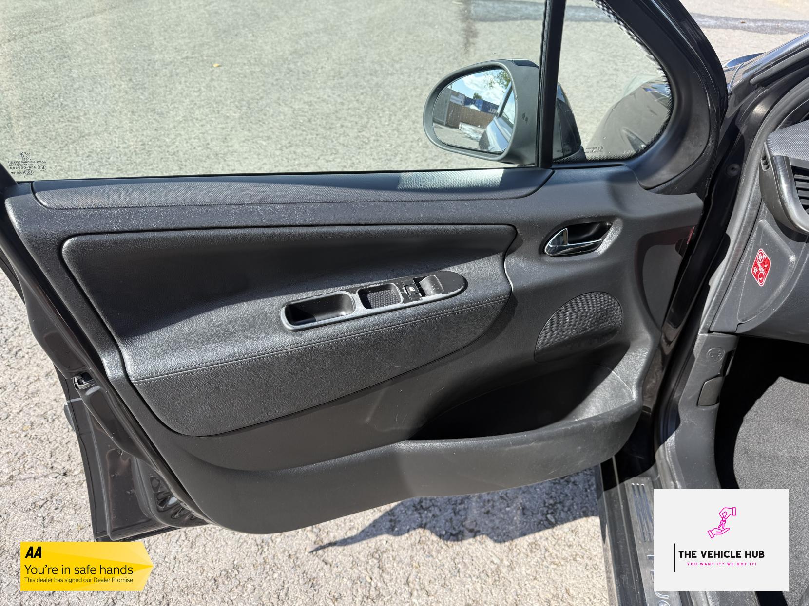 Peugeot 207 1.6 HDi Allure Hatchback 5dr Diesel Manual Euro 5 (92 ps)