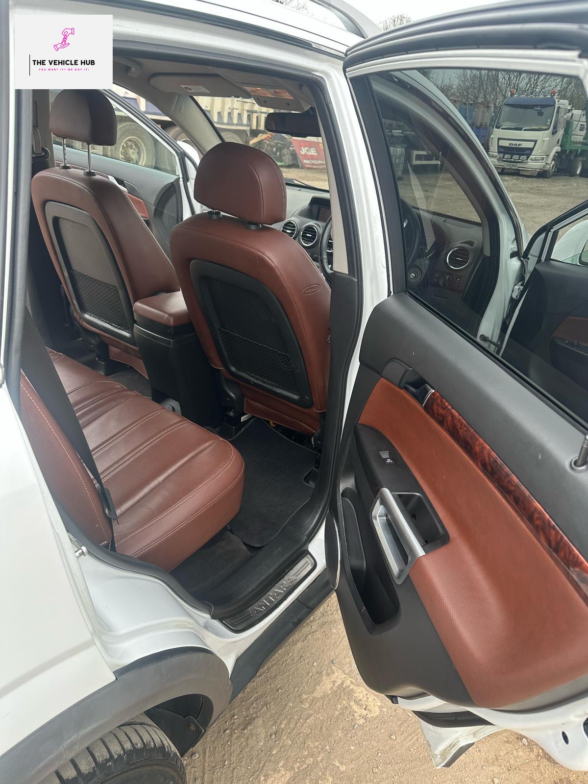 Vauxhall Antara 2.2 CDTi SE SUV 5dr Diesel Manual 4WD Euro 5 (s/s) (SNav) (184 ps)