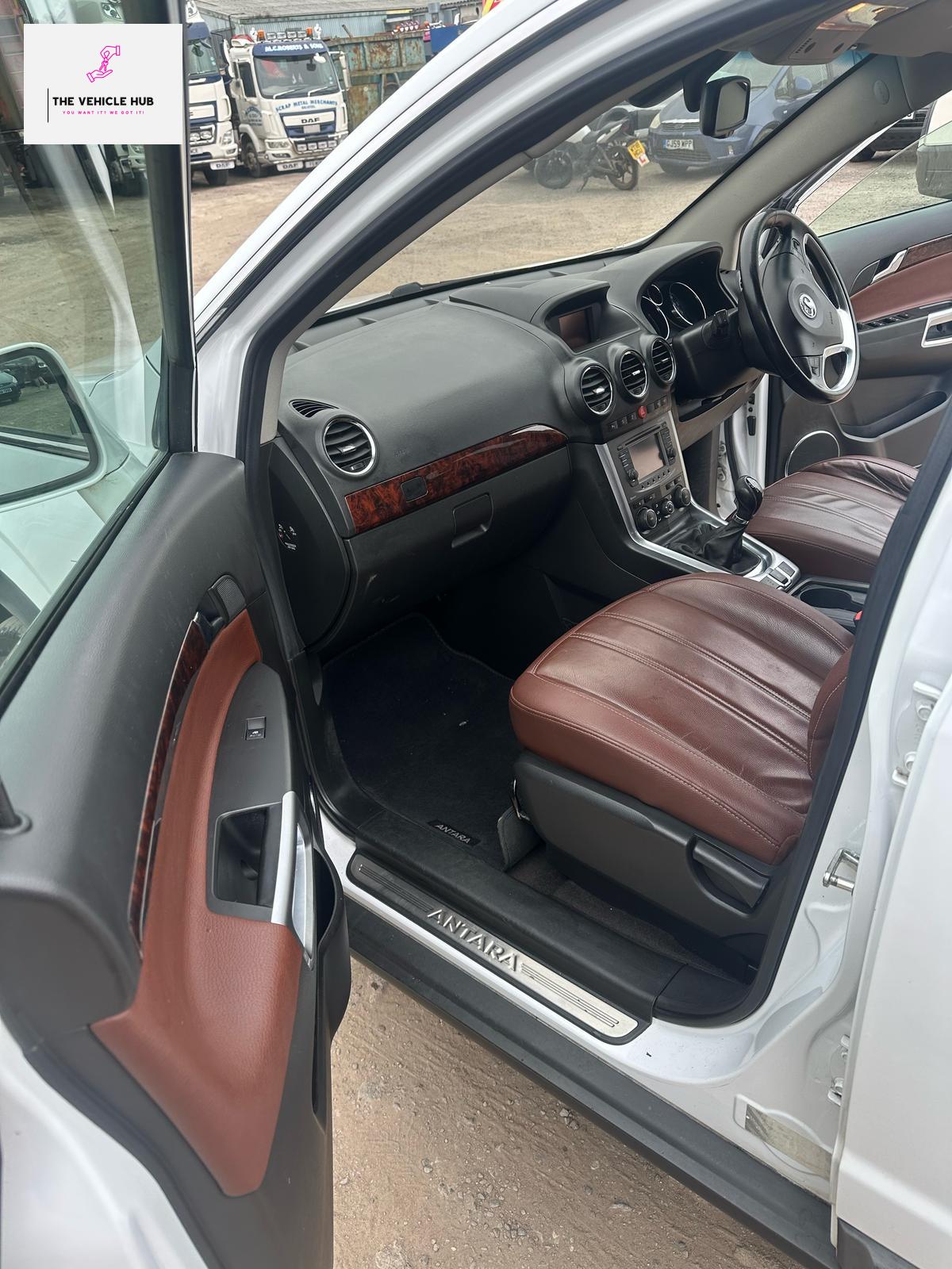 Vauxhall Antara 2.2 CDTi SE SUV 5dr Diesel Manual 4WD Euro 5 (s/s) (SNav) (184 ps)