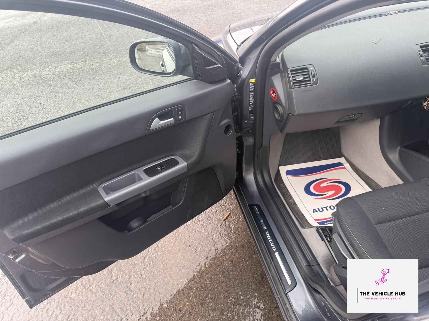 Volvo V50 2.0D S Estate 5dr Diesel Manual Euro 4 (136 ps)