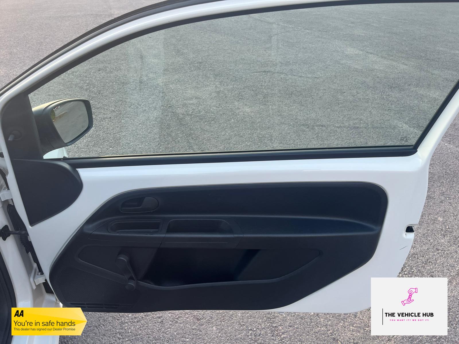 SEAT Mii 1.0 12v S AC Hatchback 3dr Petrol Manual Euro 5 (60 ps)
