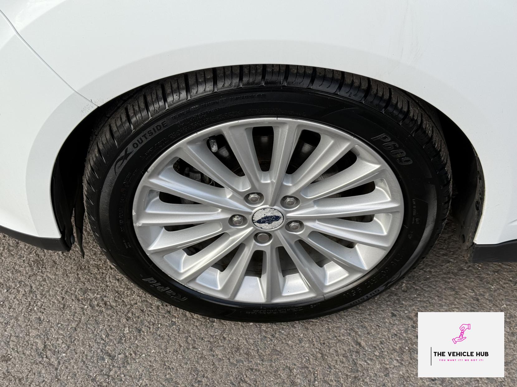 Ford C-Max 1.0T EcoBoost Titanium MPV 5dr Petrol Manual Euro 6 (s/s) (125 ps)