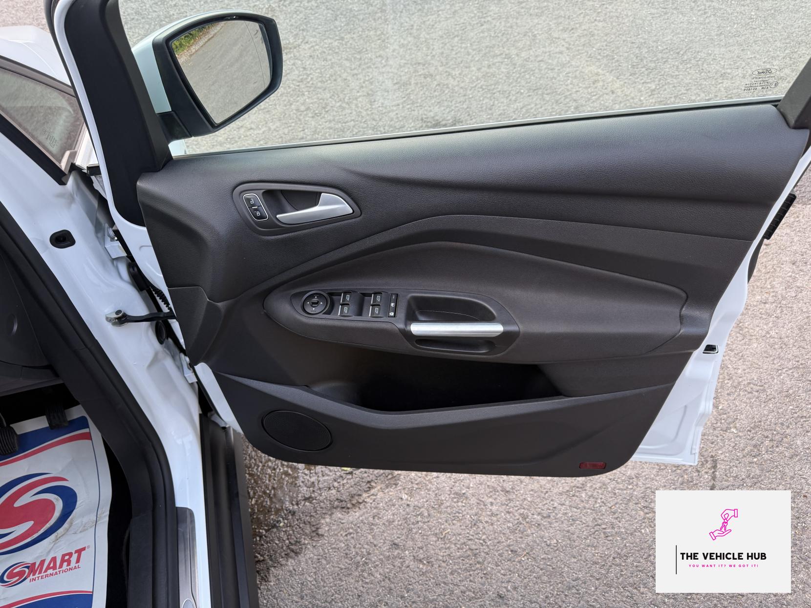 Ford C-Max 1.0T EcoBoost Titanium MPV 5dr Petrol Manual Euro 6 (s/s) (125 ps)