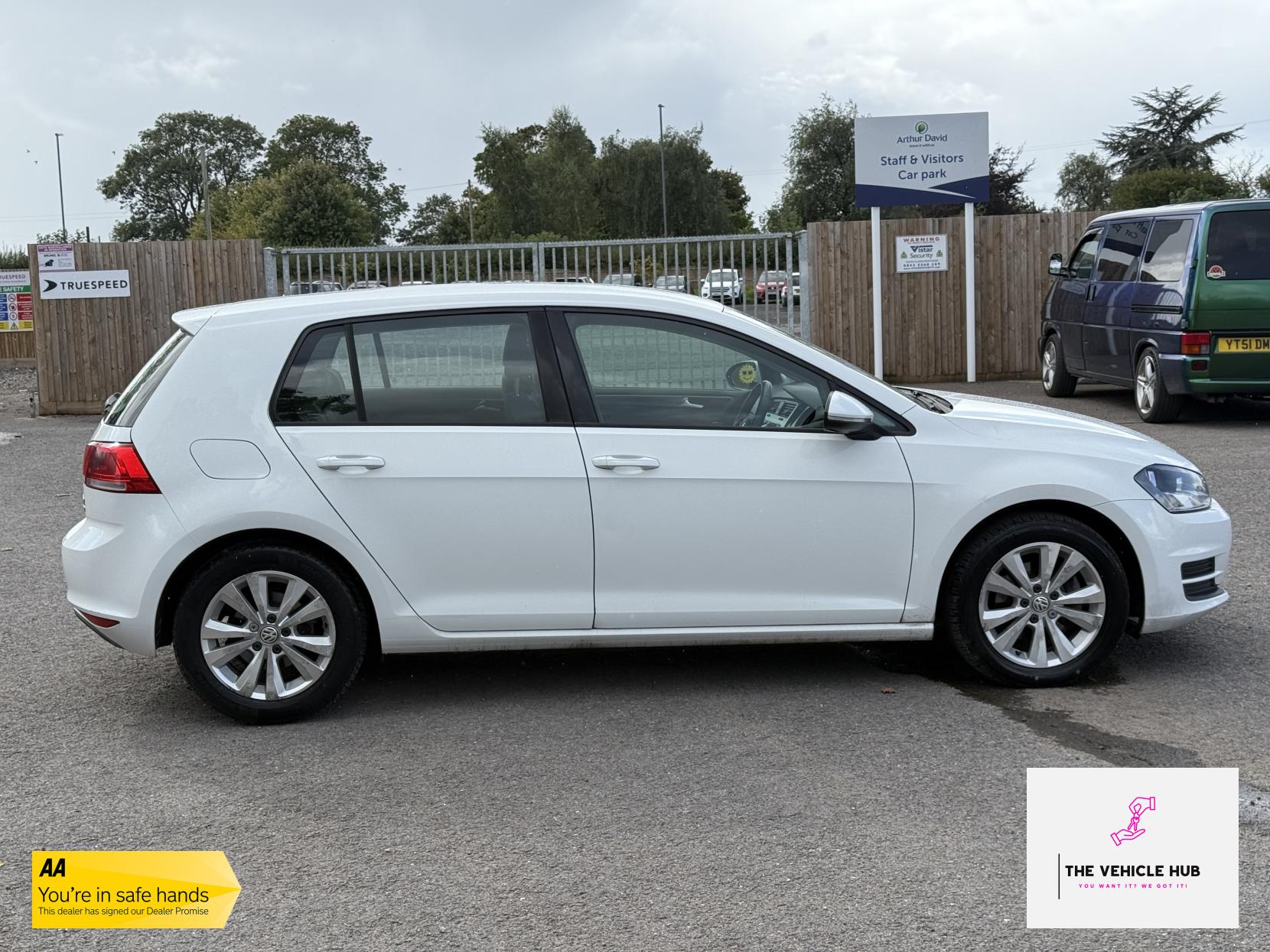 Volkswagen Golf 2.0 TDI BlueMotion Tech SE Hatchback 5dr Diesel DSG Euro 5 (s/s) (150 ps)