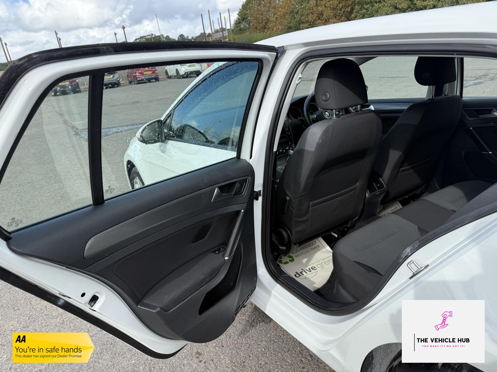 Volkswagen Golf 2.0 TDI BlueMotion Tech SE Hatchback 5dr Diesel DSG Euro 5 (s/s) (150 ps)