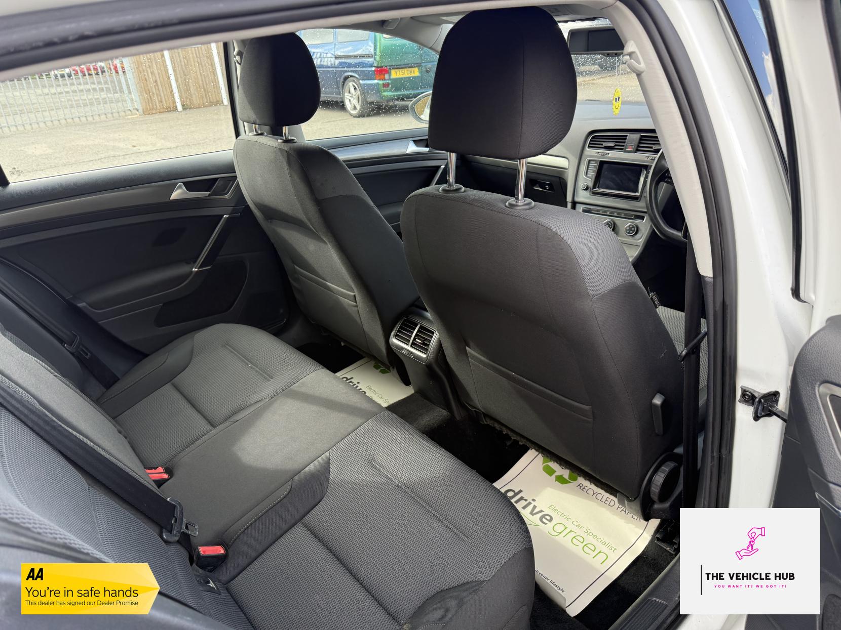 Volkswagen Golf 2.0 TDI BlueMotion Tech SE Hatchback 5dr Diesel DSG Euro 5 (s/s) (150 ps)