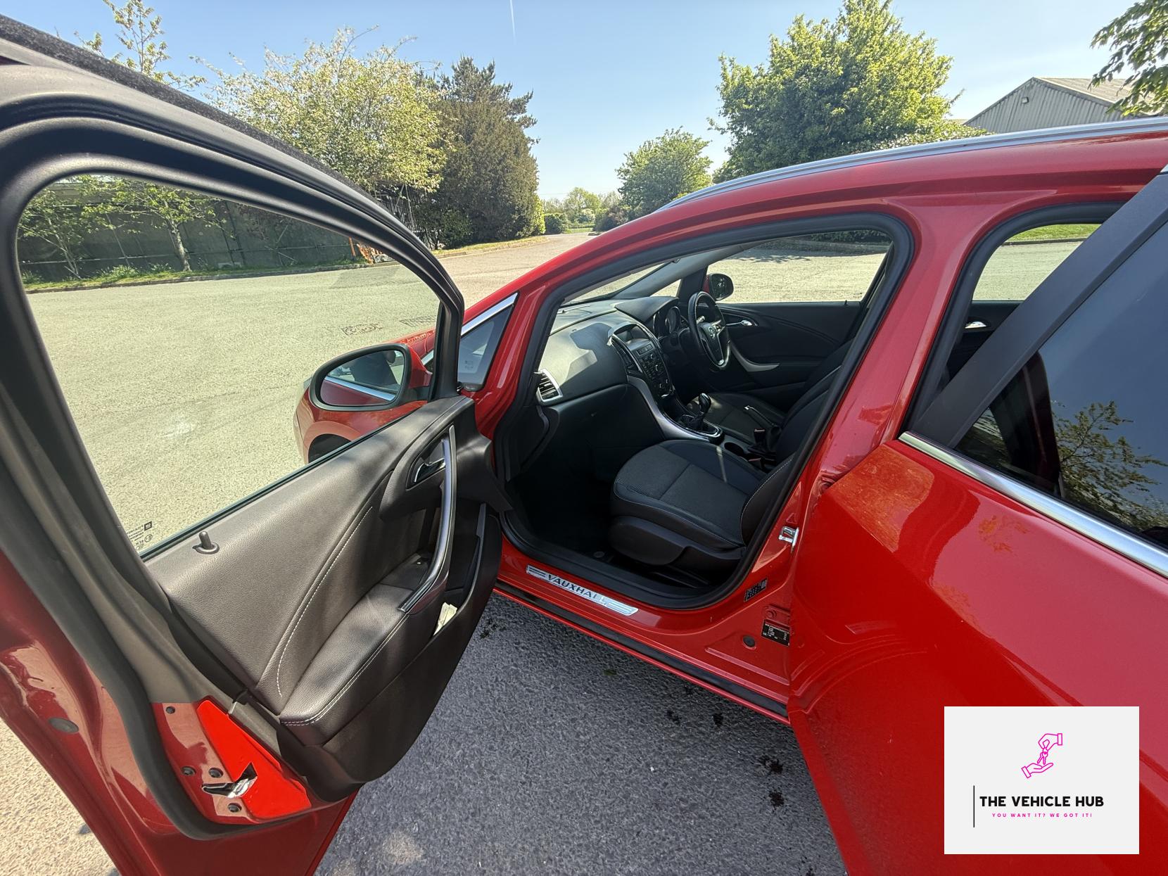Vauxhall Astra 2.0 CDTi SE Sports Tourer 5dr Diesel Manual Euro 5 (s/s) (165 ps)