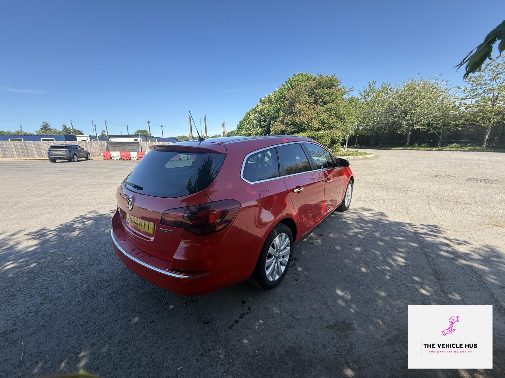 Vauxhall Astra 2.0 CDTi SE Sports Tourer 5dr Diesel Manual Euro 5 (s/s) (165 ps)