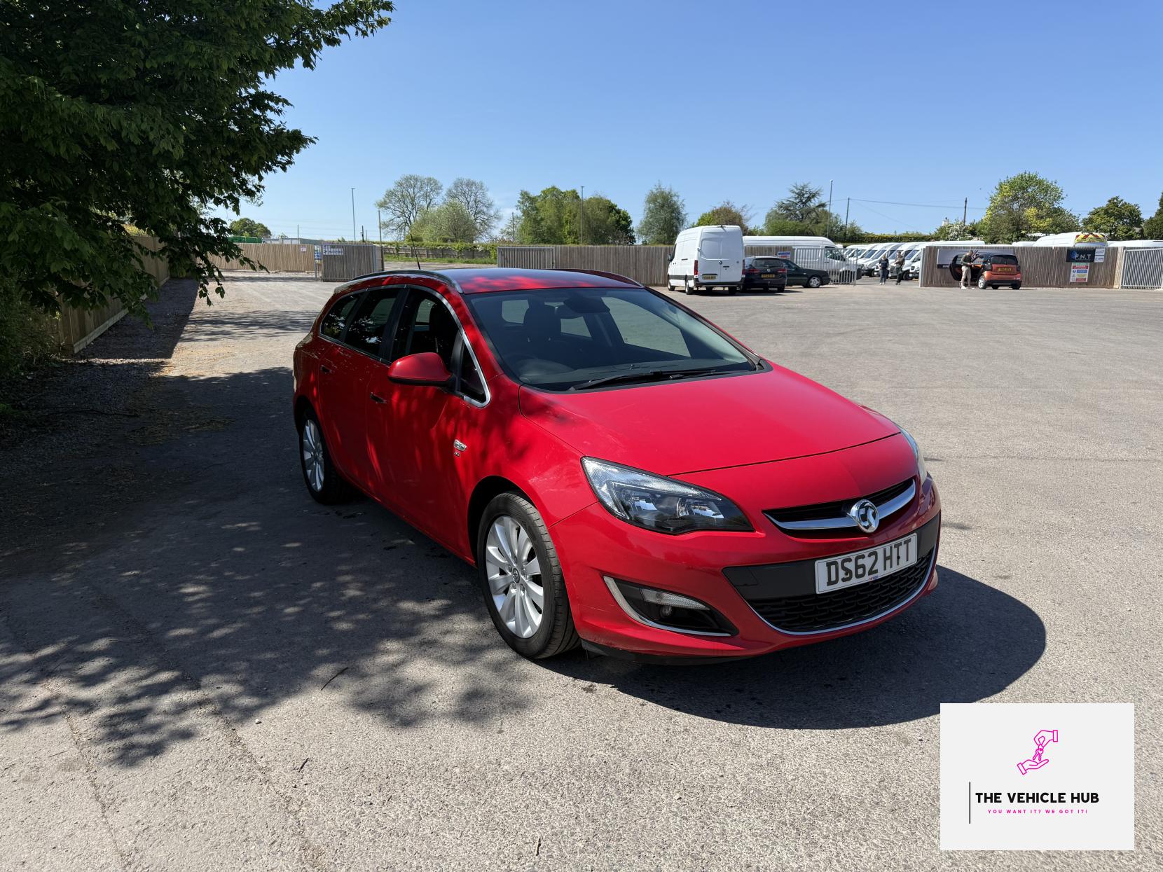 Vauxhall Astra 2.0 CDTi SE Sports Tourer 5dr Diesel Manual Euro 5 (s/s) (165 ps)