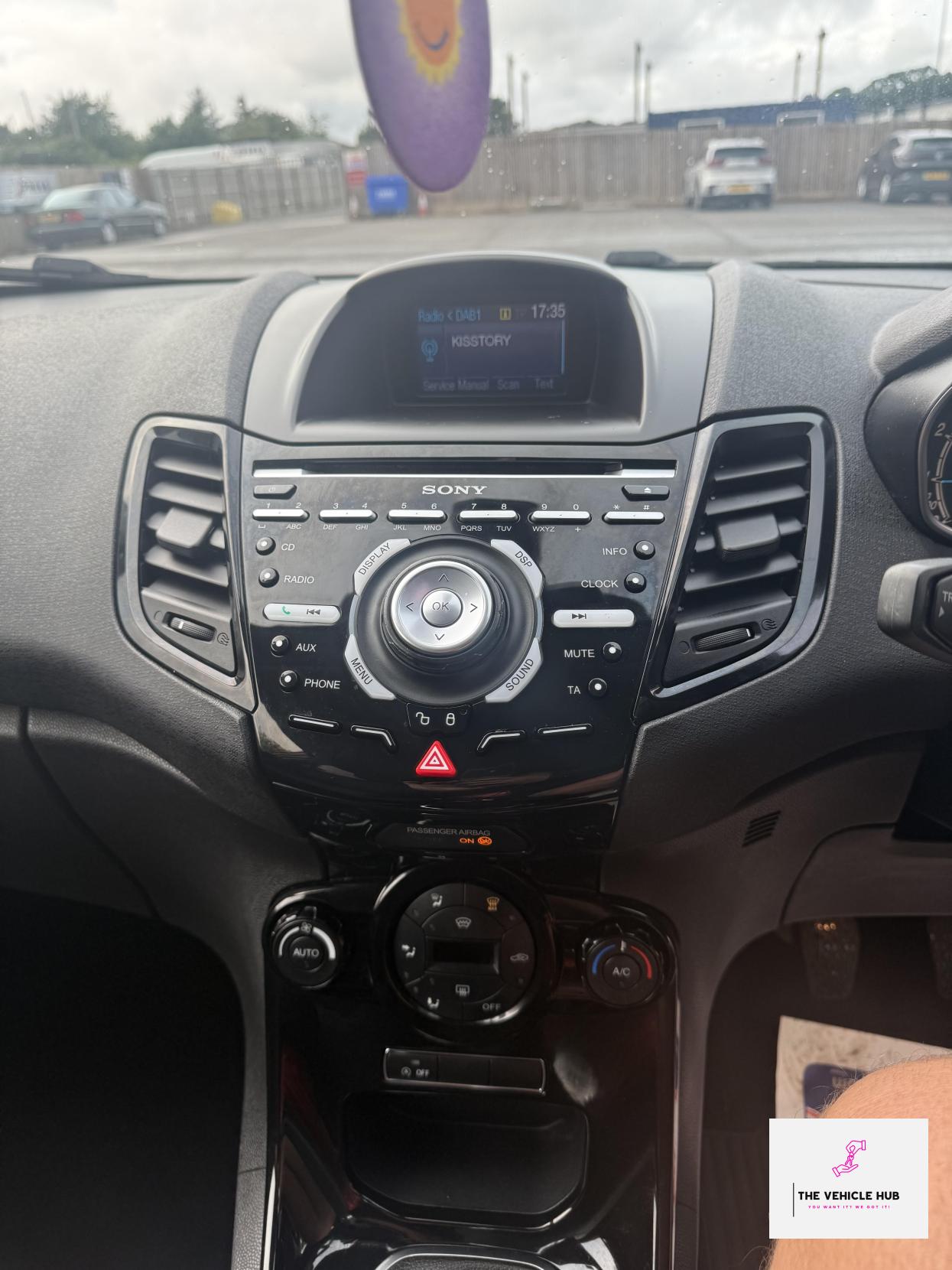 Ford Fiesta 1.0T EcoBoost Titanium Hatchback 5dr Petrol Manual Euro 5 (s/s) (100 ps)