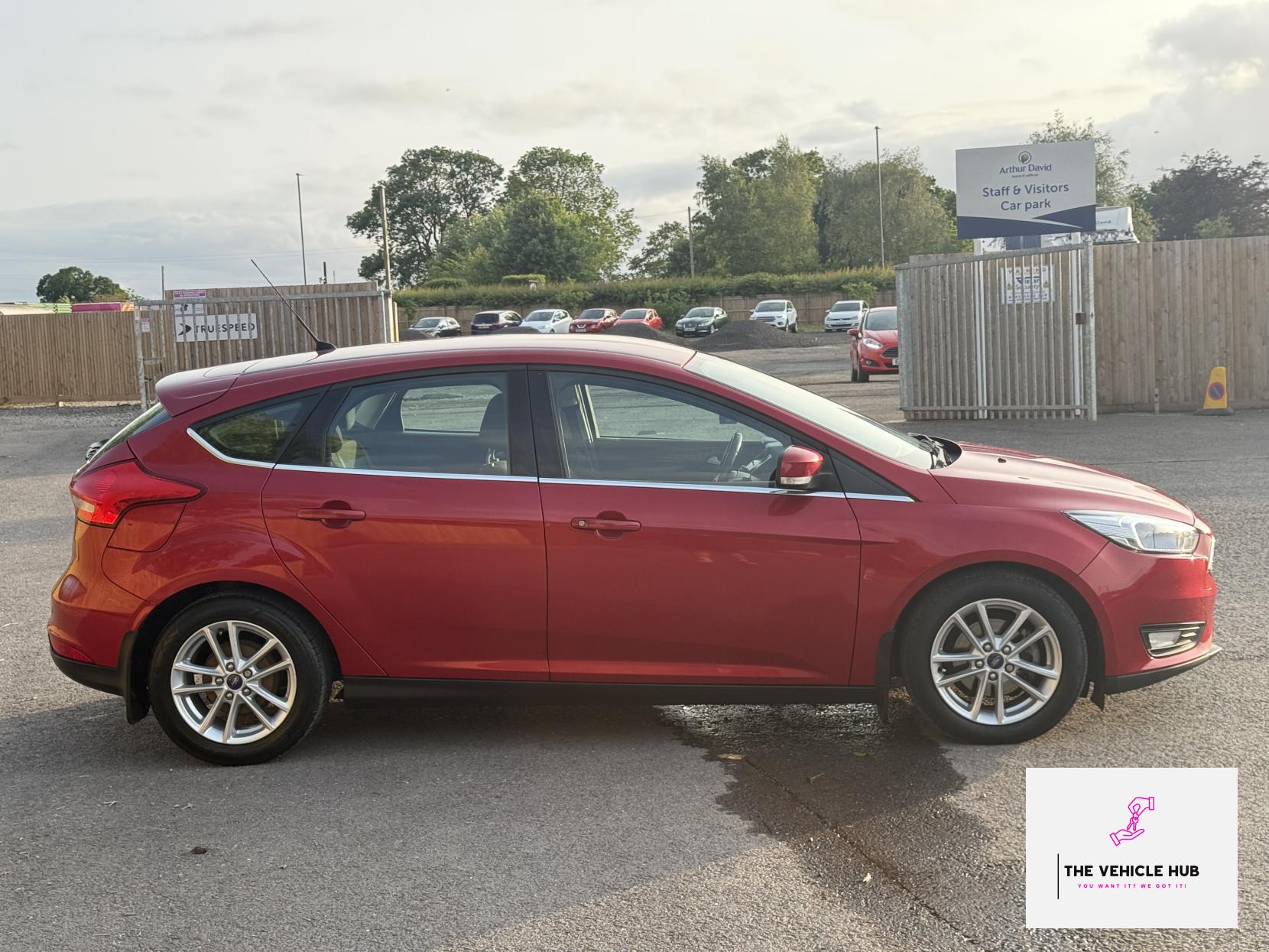 Ford Focus 1.0T EcoBoost Zetec Hatchback 5dr Petrol Manual Euro 6 (s/s) (125 ps)