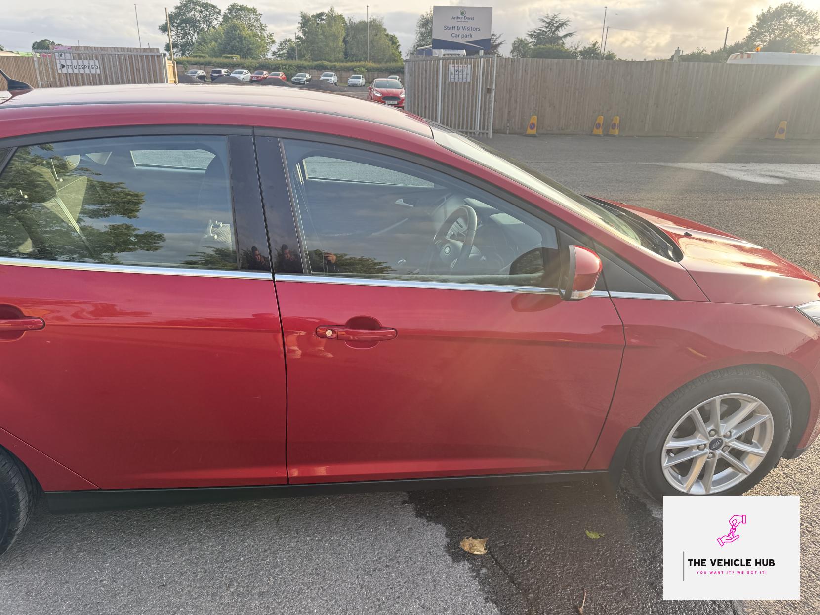 Ford Focus 1.0T EcoBoost Zetec Hatchback 5dr Petrol Manual Euro 6 (s/s) (125 ps)
